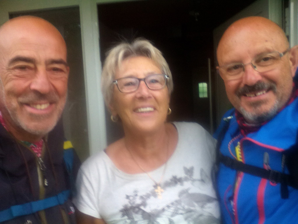Con Rosemarie Lücke, nuestra anfitriona en Stadtallendorf Con Rosemarie Lücke, nuestra anfitriona en Stadtallendorf