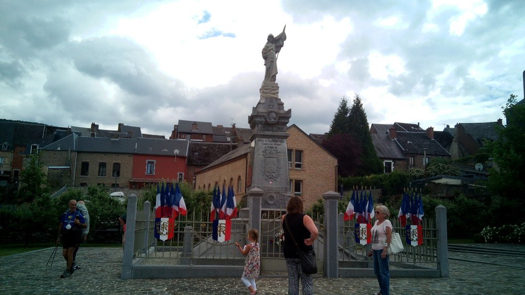 Monumento a los caídos de las dos guerras