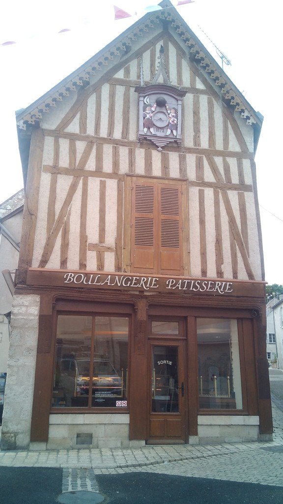 Panaderia pasteleria en casita típica en Meung-sur-Loire