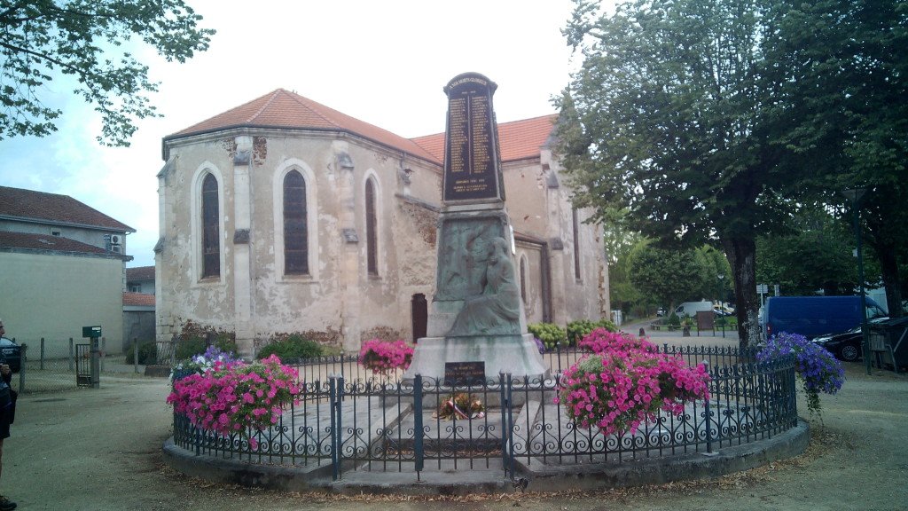 Monumento a los caídos. Labouheyre