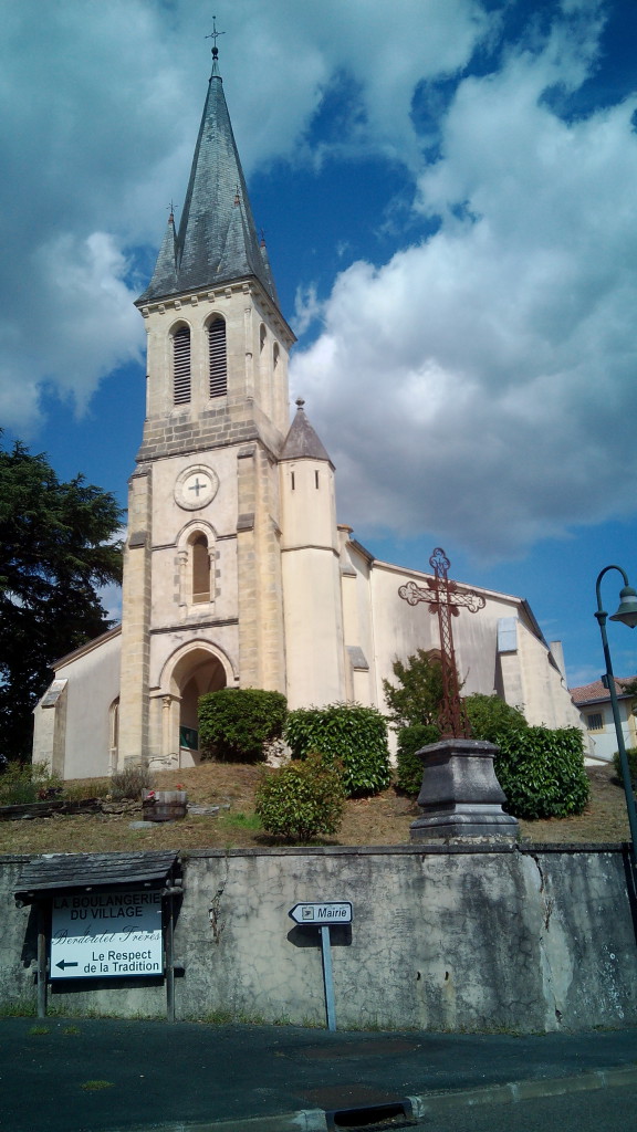 Iglesia de San JuanBautista en Onesse et Laharie