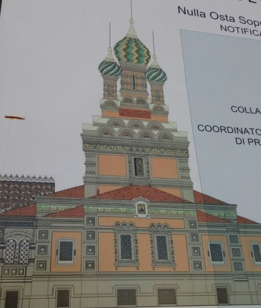 Cartel de obras de una iglesia rusa