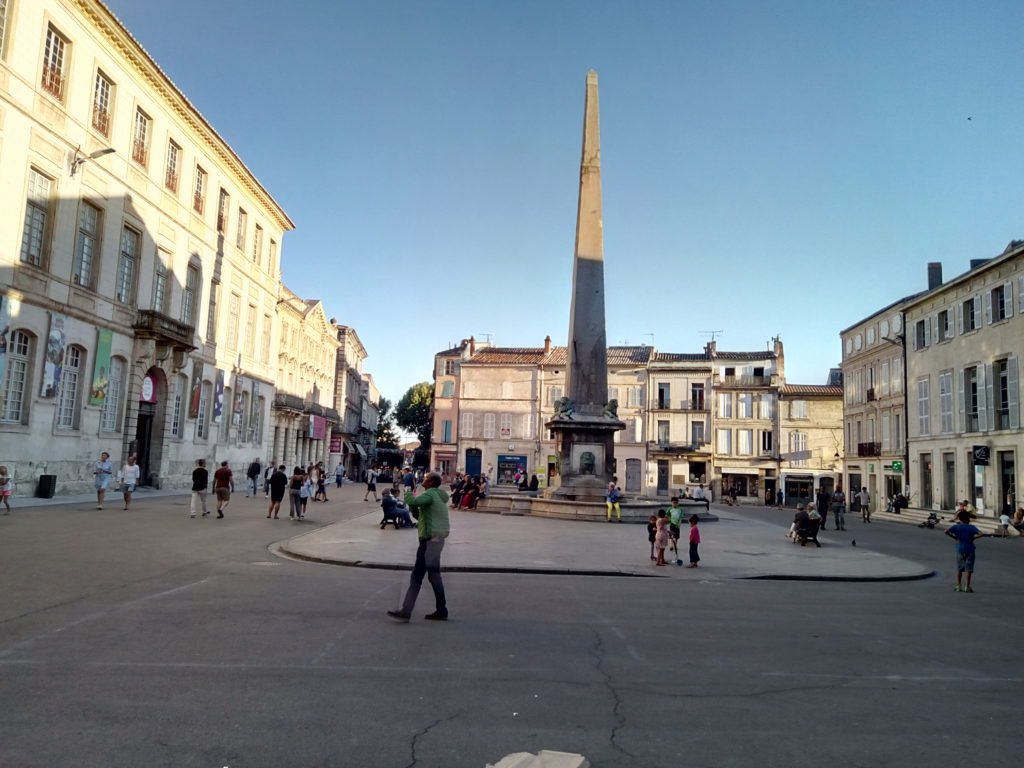 Obelisco de la Plaza de la República. Arles