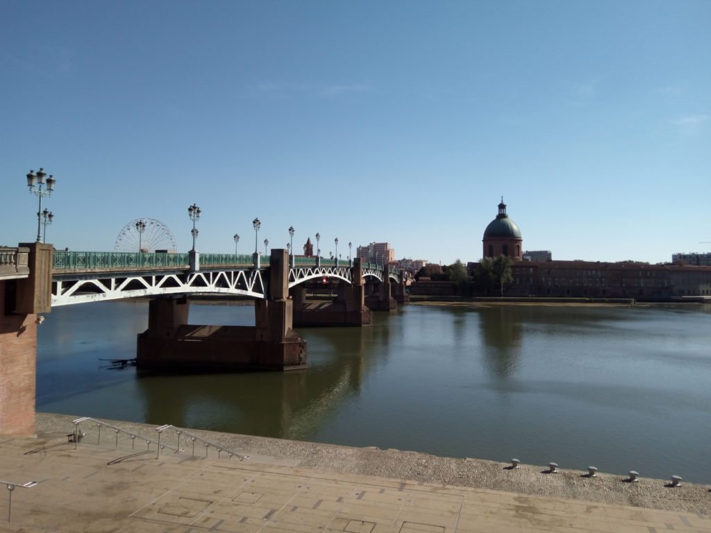 Puente sobre el río Garona. Toulouse