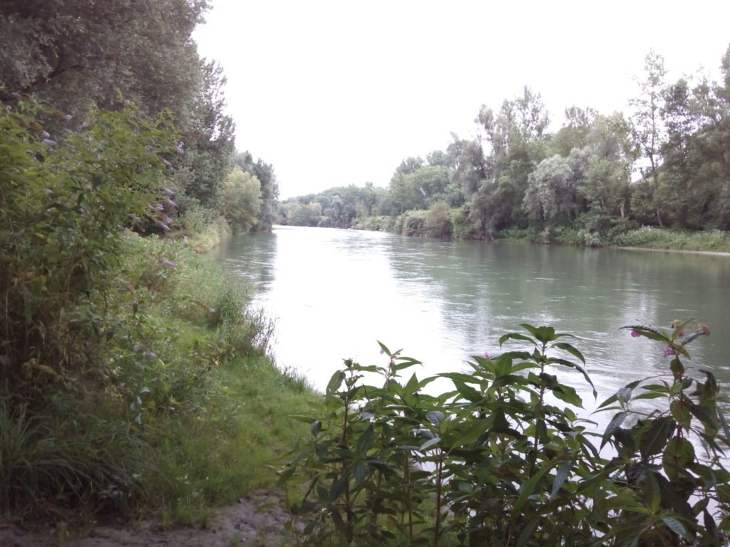 Cruzo el río Gave de Pau