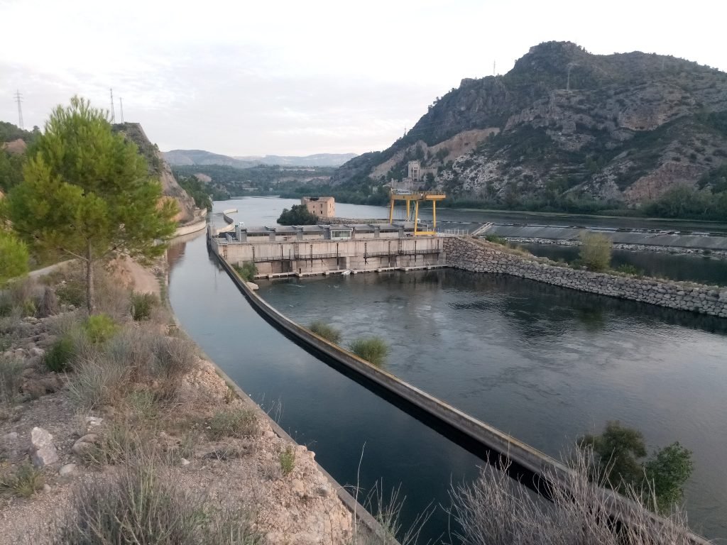 Así nace el canal de la derecha del Ebro