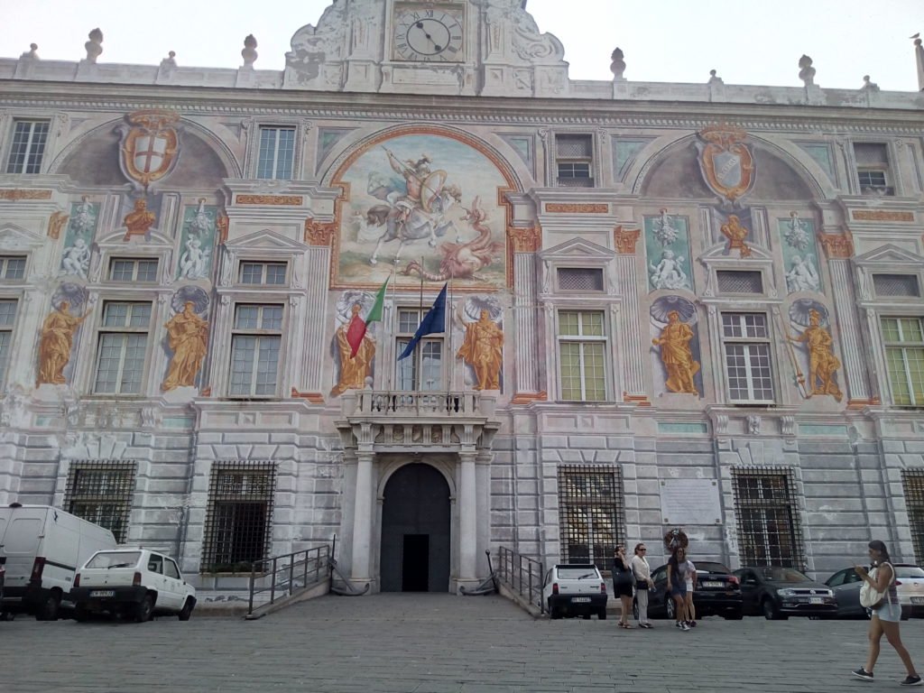 El Palacio de San Jorge , construido en 1260. Génova