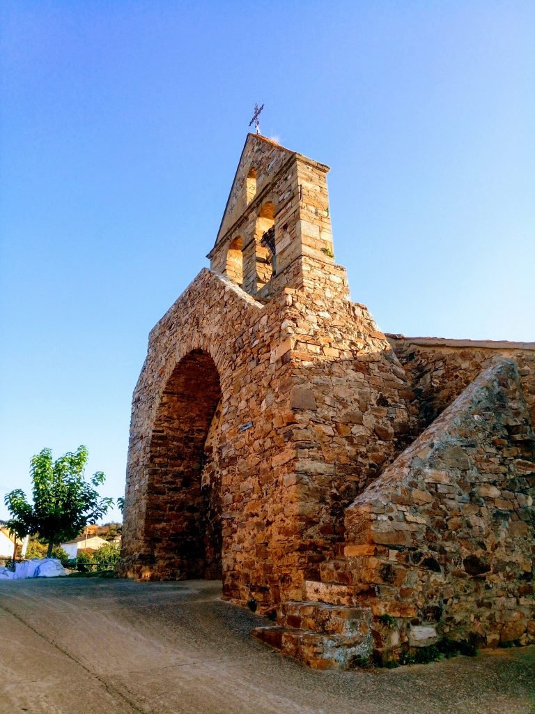 Iglesia de Villanueva de las Peras